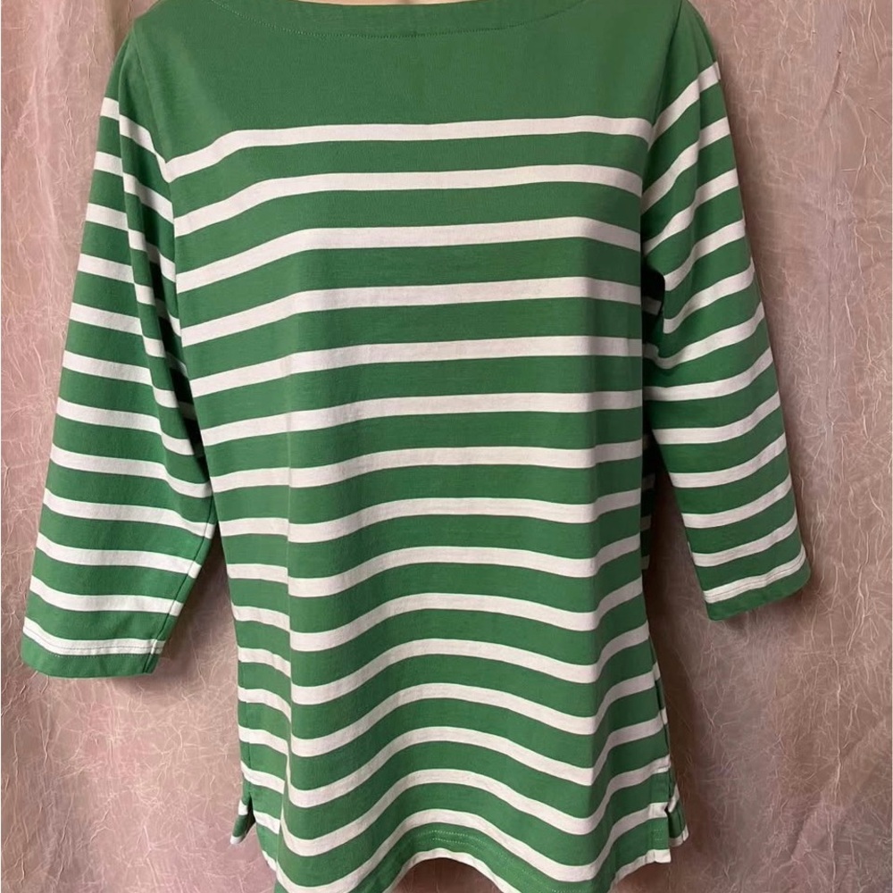 L.L. Bean Green and White Boxy 3/4 Sleeve T-Shirt